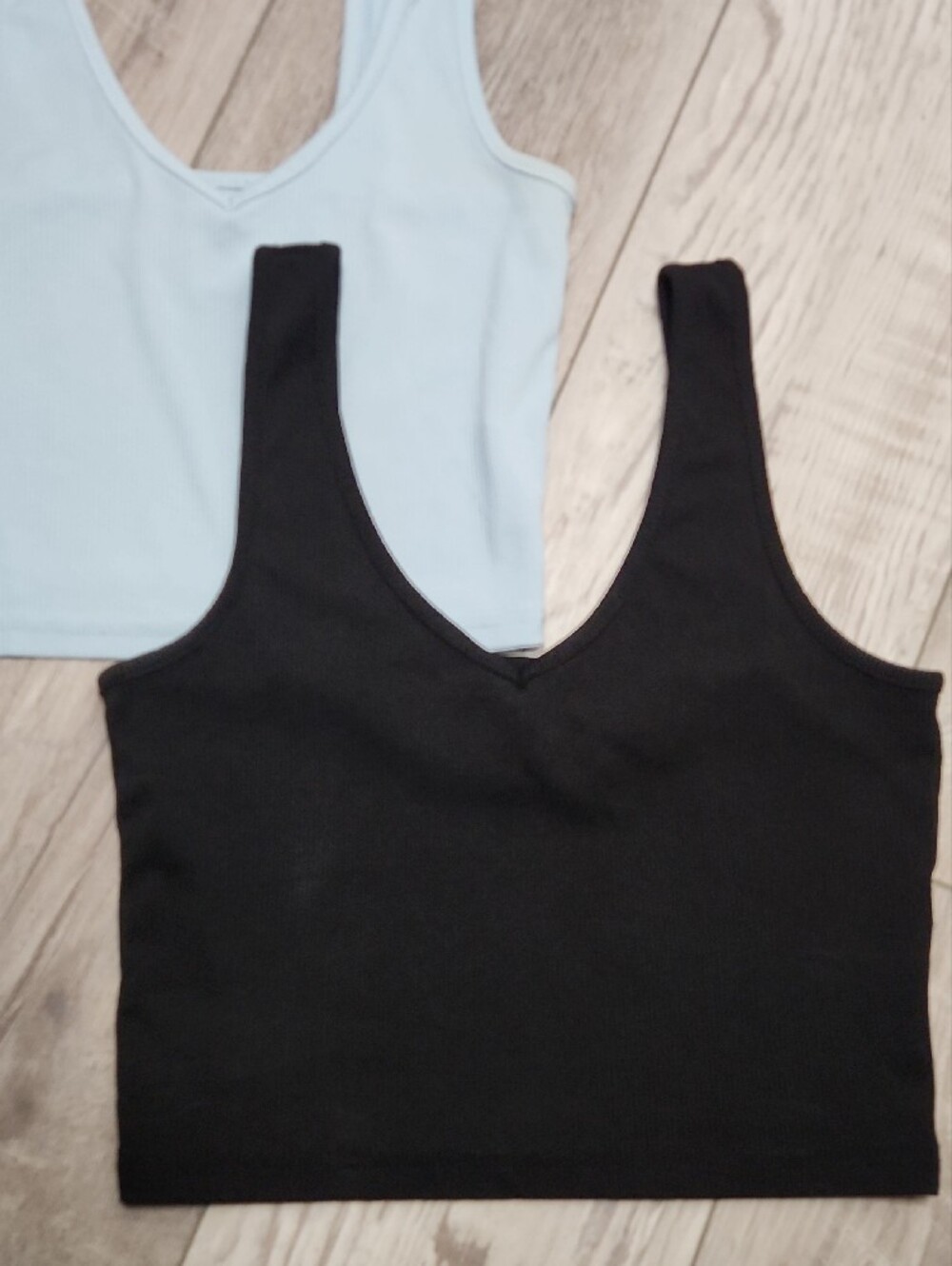 SHEIN Light Blue & Black Ribbed V-Neck Crop Tanks - 2 Pack - Picture 2 of 7